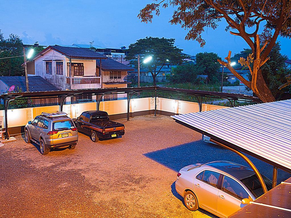 Md Grand Hotel Nakhon Nakhon Si Thammarat Buitenkant foto